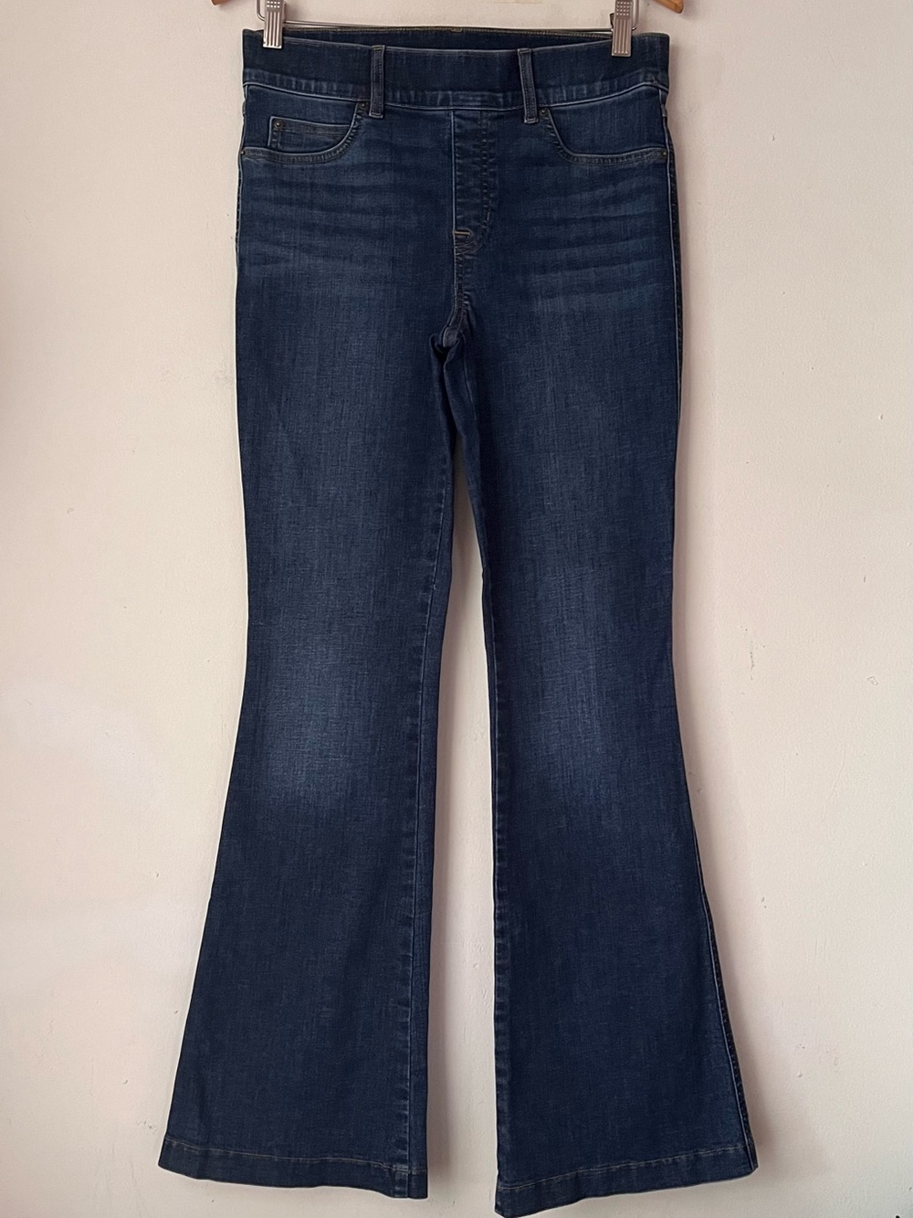 Spanx Flare Jeans High Rise Stretch Pull On Shaping Denim Sz M